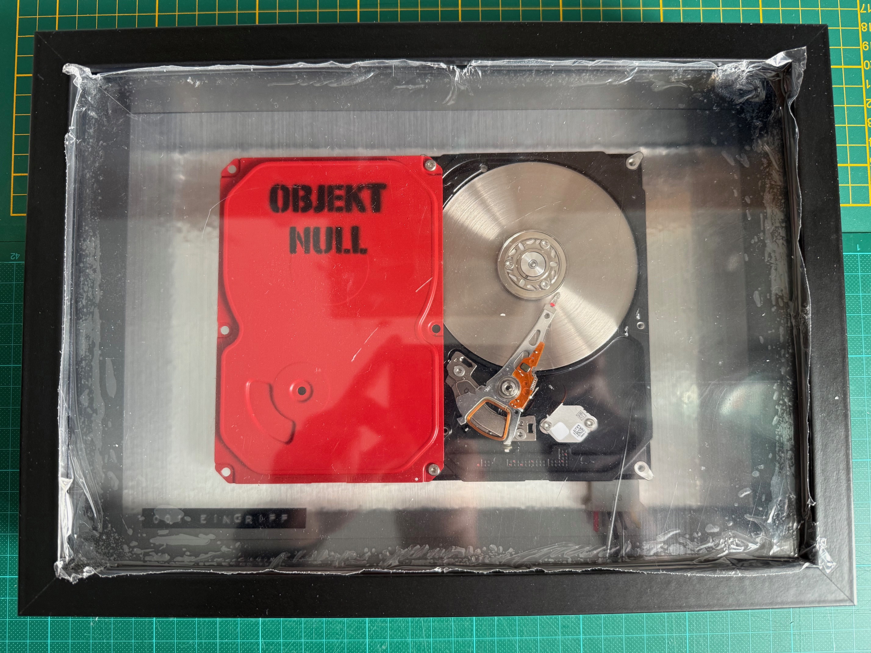 Objekt 001.H001 – Serie Eingriff